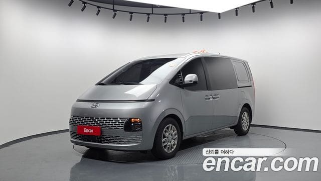 Hyundai Staria — фото 1