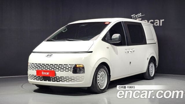 Hyundai Staria — фото 1