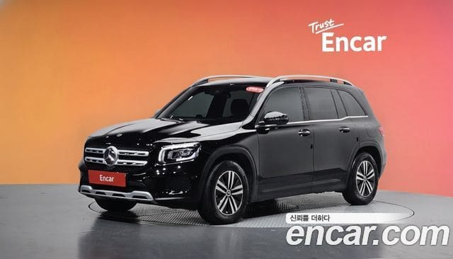 Mercedes-Benz GLB-Class — фото 1