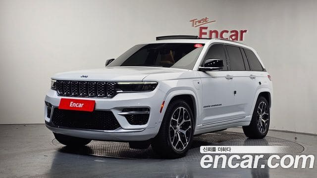 Jeep Grand Cherokee — фото 1
