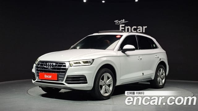 Audi Q5 — фото 1