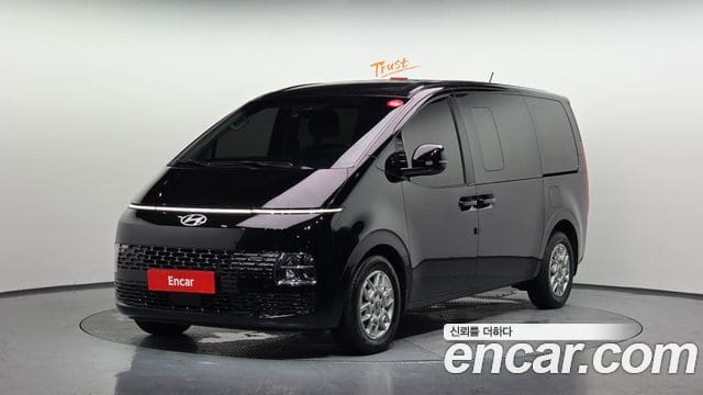 Hyundai Staria — фото 1