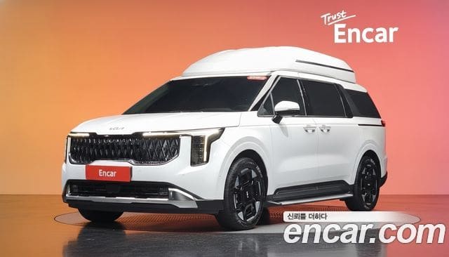 Kia Carnival — фото 1