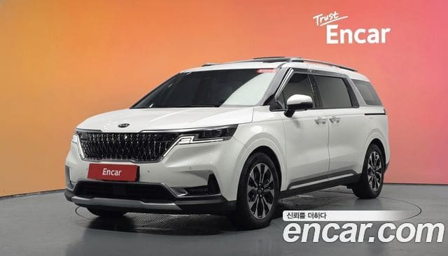 Kia Carnival — фото 1