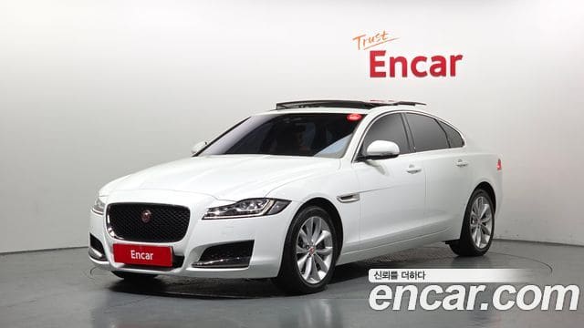 Jaguar XF — фото 1