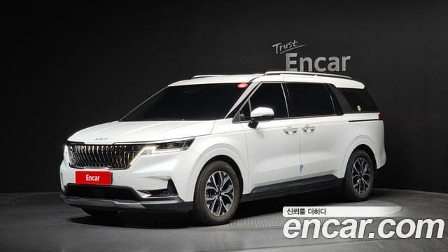 Kia Carnival — фото 1