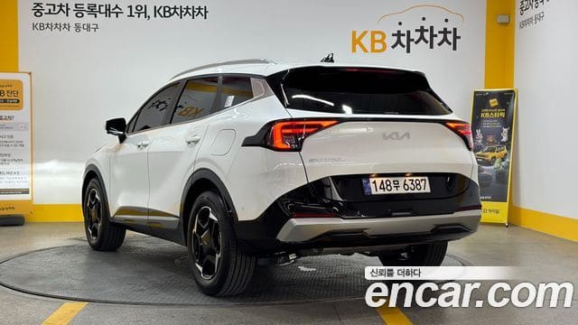 Kia Sportage — фото 1