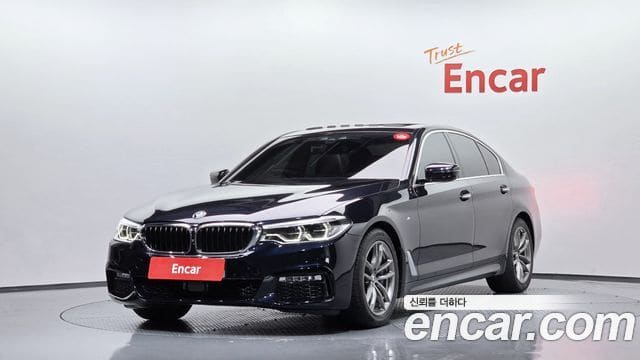BMW 5 Series — фото 1