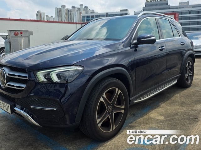 Mercedes-Benz GLE-Class — фото 1
