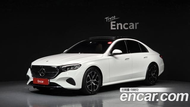 Mercedes-Benz E-Class — фото 1