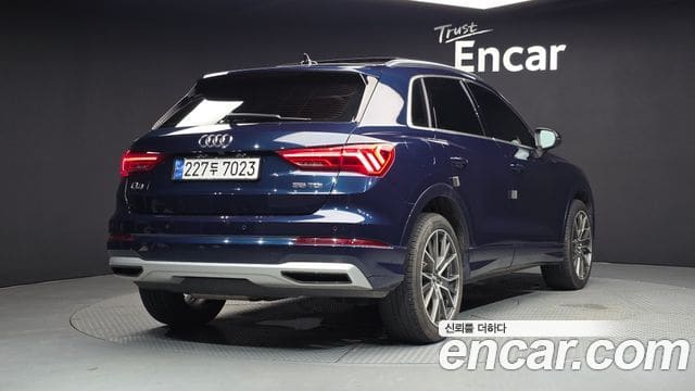 Audi Q3 — фото 1