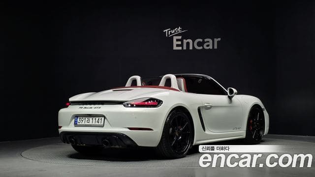 Porsche 718 Boxster — фото 1