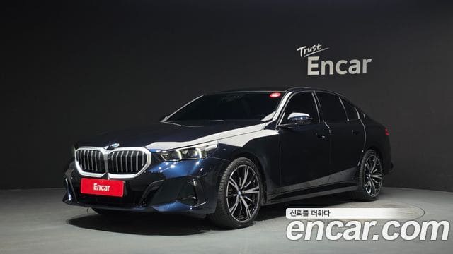 BMW 5 Series — фото 1