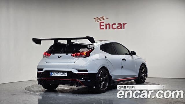Hyundai Veloster — фото 1