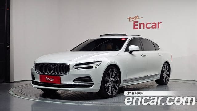 Volvo S90 — фото 1
