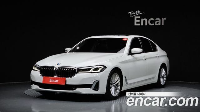 BMW 5 Series — фото 1