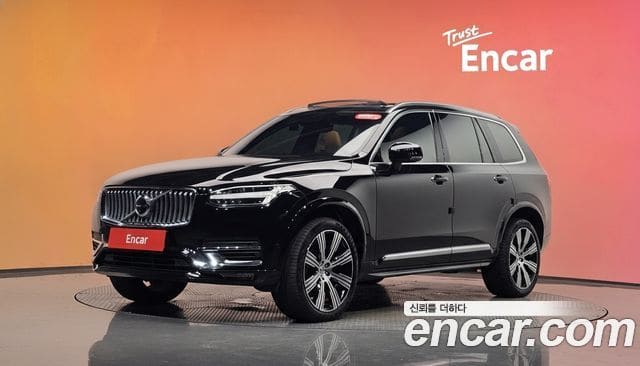 Volvo XC90 — фото 1