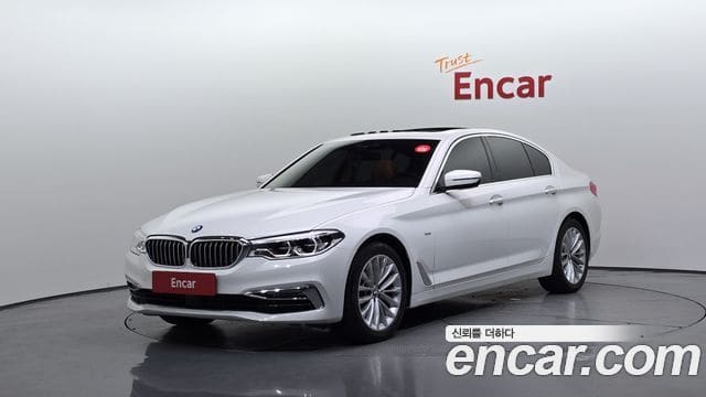 BMW 5 Series — фото 1