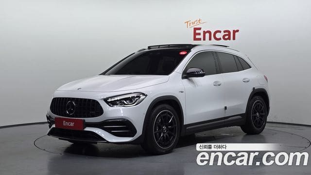 Mercedes-Benz GLA-Class — фото 1