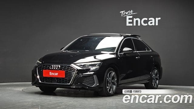 Audi A3 — фото 1