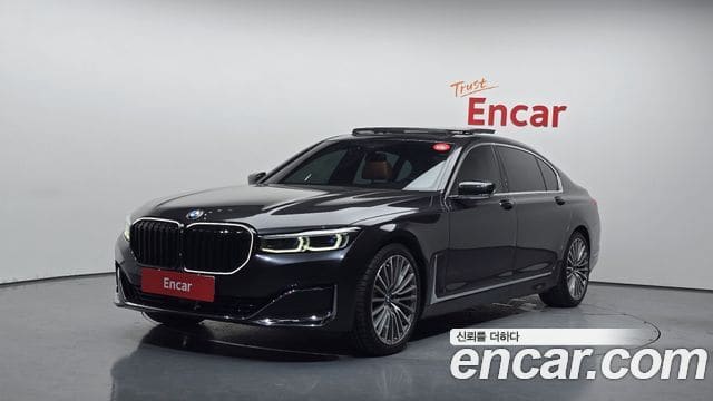BMW 7 Series — фото 1