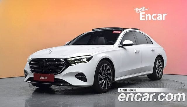 Mercedes-Benz E-Class — фото 1
