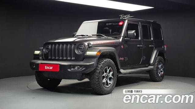 Jeep Wrangler — фото 1