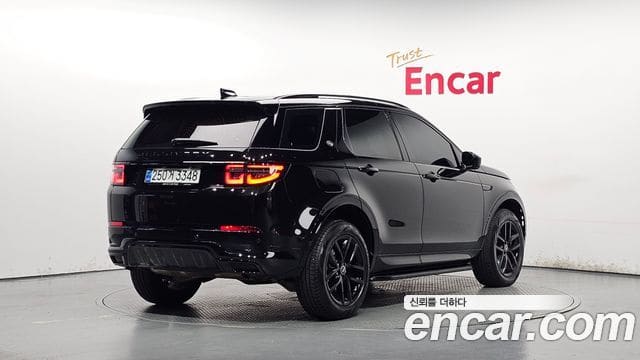 Land Rover Discovery Sport — фото 1