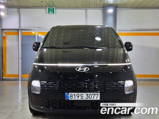 Hyundai Staria — фото 1