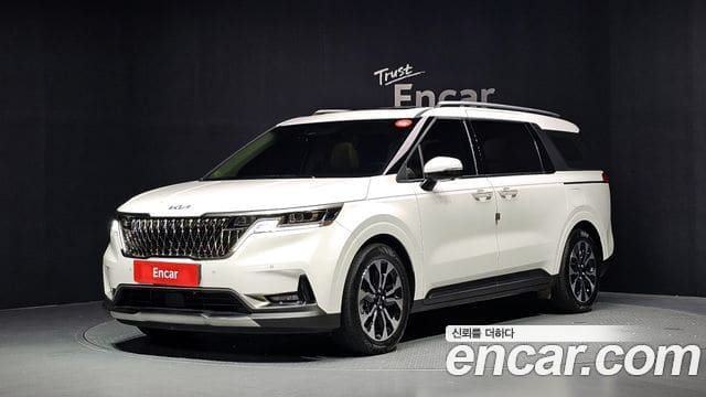 Kia Carnival — фото 1