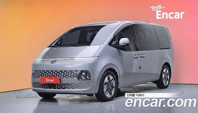 Hyundai Staria — фото 1