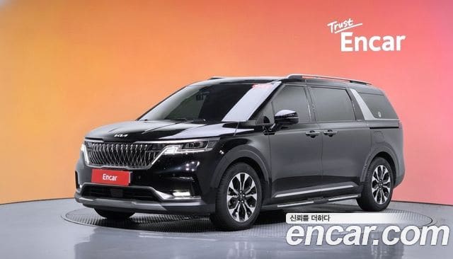 Kia Carnival — фото 1