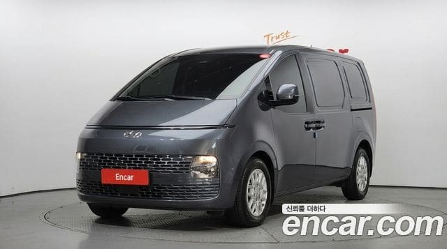 Hyundai Staria — фото 1