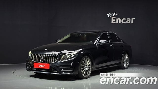 Mercedes-Benz E-Class — фото 1