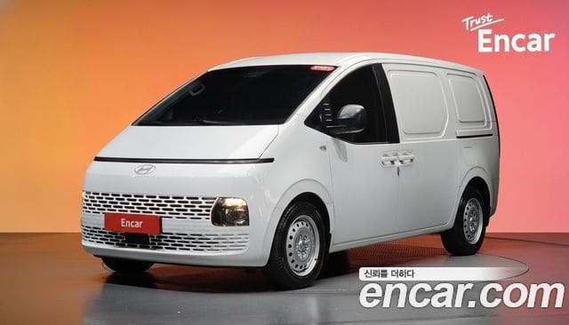 Hyundai Staria — фото 1