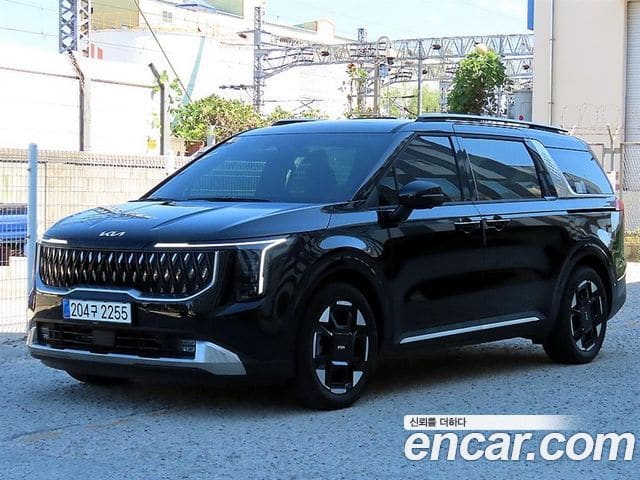 Kia Carnival — фото 1