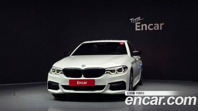 BMW 5 Series — фото 1