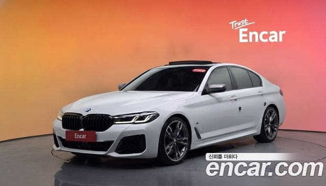 BMW 5 Series — фото 1