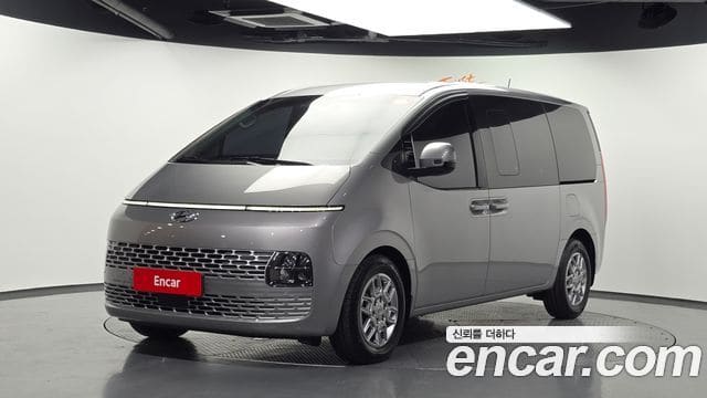 Hyundai Staria — фото 1