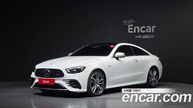 Mercedes-Benz E-Class — фото 1