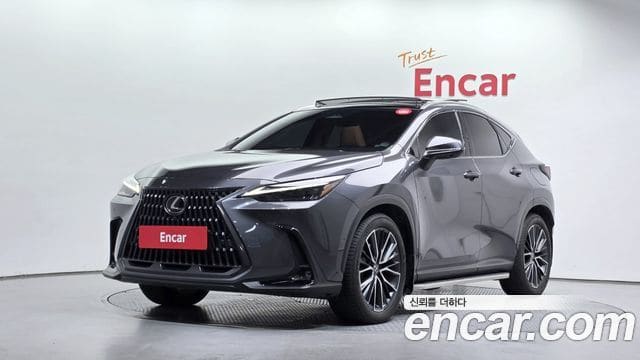 Lexus NX350h — фото 1
