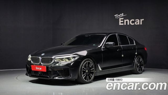 BMW 5 Series — фото 1