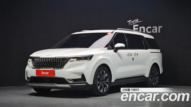 Kia Carnival — фото 1