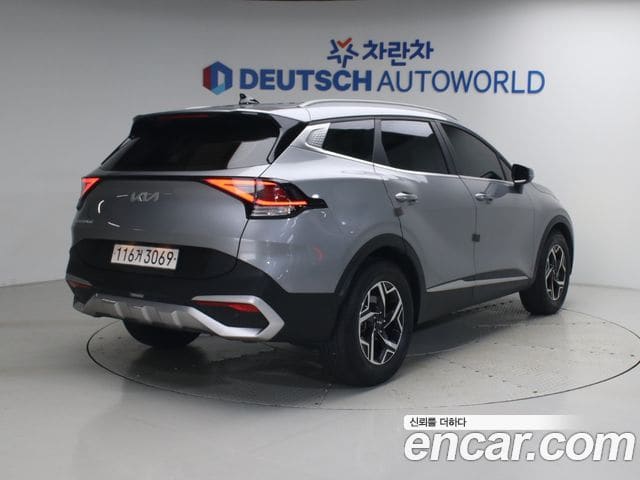 Kia Sportage — фото 1