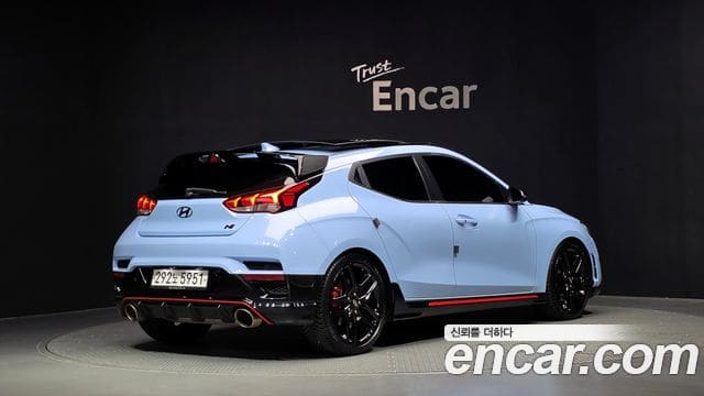 Hyundai Veloster — фото 1