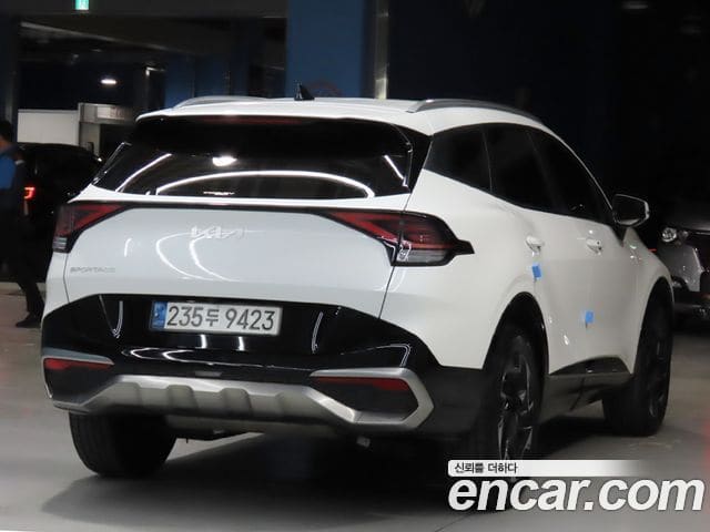 Kia Sportage — фото 1