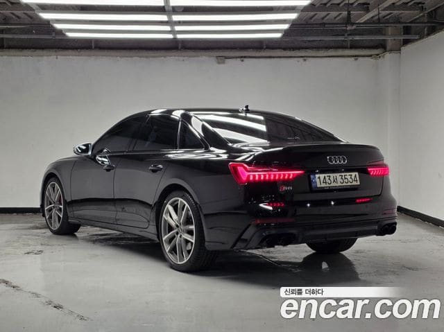 Audi A6 — фото 1