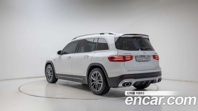 Mercedes-Benz GLB-Class — фото 1