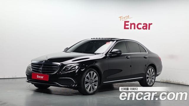 Mercedes-Benz E-Class — фото 1