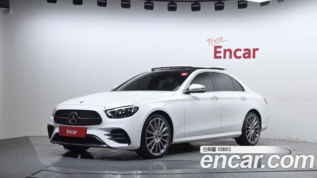 Mercedes-Benz E-Class — фото 1